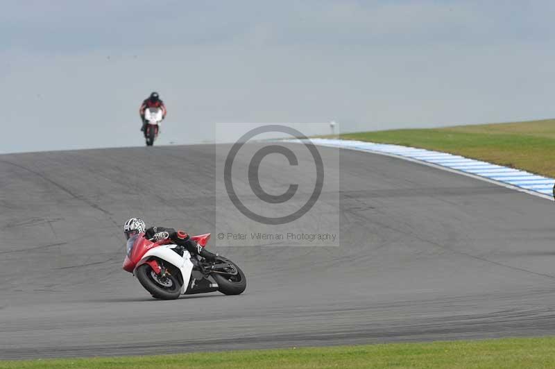 Motorcycle action photographs;donington;donington park leicestershire;donington photographs;event digital images;eventdigitalimages;no limits trackday;peter wileman photography;trackday;trackday digital images;trackday photos