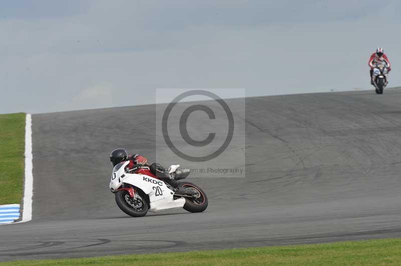 Motorcycle action photographs;donington;donington park leicestershire;donington photographs;event digital images;eventdigitalimages;no limits trackday;peter wileman photography;trackday;trackday digital images;trackday photos