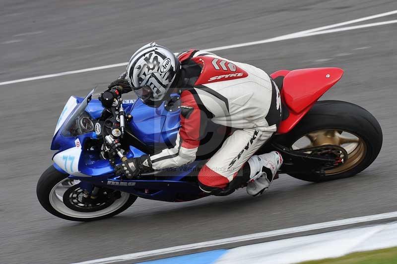 Motorcycle action photographs;donington;donington park leicestershire;donington photographs;event digital images;eventdigitalimages;no limits trackday;peter wileman photography;trackday;trackday digital images;trackday photos