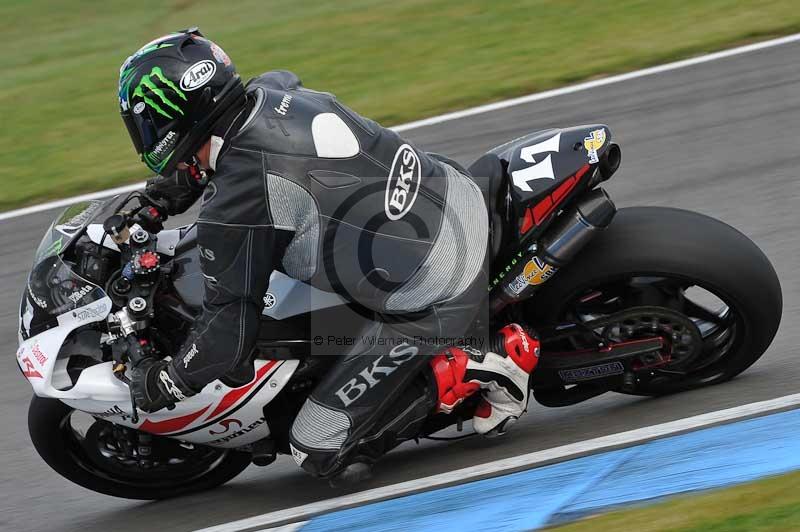 Motorcycle action photographs;donington;donington park leicestershire;donington photographs;event digital images;eventdigitalimages;no limits trackday;peter wileman photography;trackday;trackday digital images;trackday photos