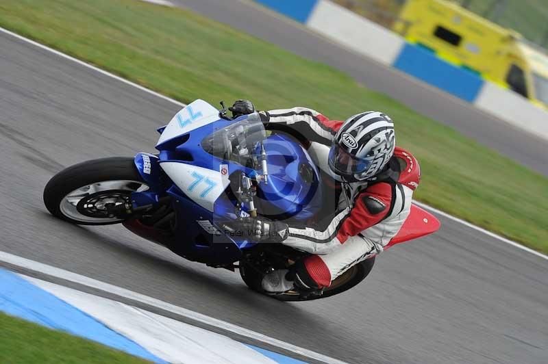 Motorcycle action photographs;donington;donington park leicestershire;donington photographs;event digital images;eventdigitalimages;no limits trackday;peter wileman photography;trackday;trackday digital images;trackday photos