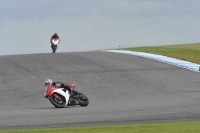 Motorcycle-action-photographs;donington;donington-park-leicestershire;donington-photographs;event-digital-images;eventdigitalimages;no-limits-trackday;peter-wileman-photography;trackday;trackday-digital-images;trackday-photos