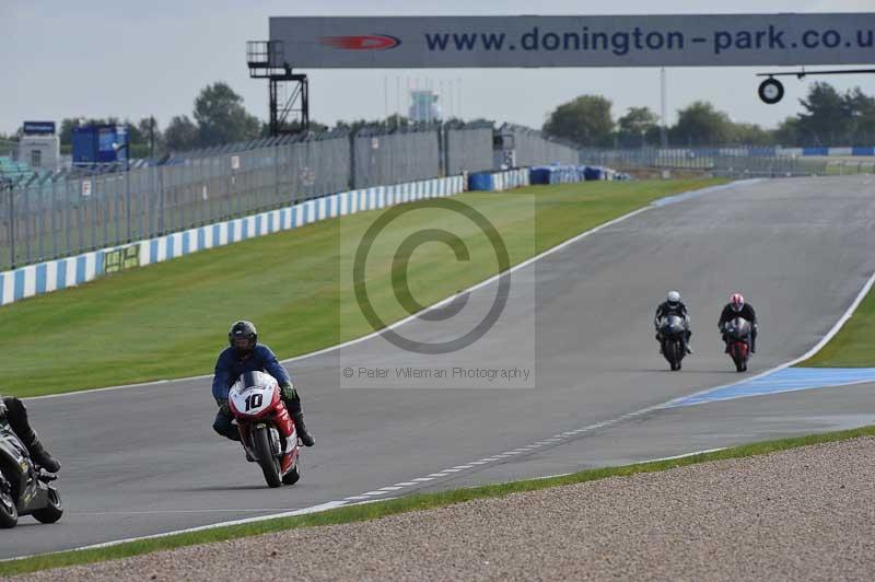 Motorcycle action photographs;donington;donington park leicestershire;donington photographs;event digital images;eventdigitalimages;no limits trackday;peter wileman photography;trackday;trackday digital images;trackday photos