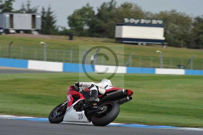 Motorcycle action photographs;donington;donington park leicestershire;donington photographs;event digital images;eventdigitalimages;no limits trackday;peter wileman photography;trackday;trackday digital images;trackday photos