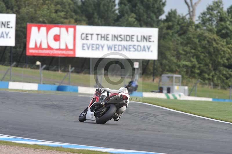 Motorcycle action photographs;donington;donington park leicestershire;donington photographs;event digital images;eventdigitalimages;no limits trackday;peter wileman photography;trackday;trackday digital images;trackday photos