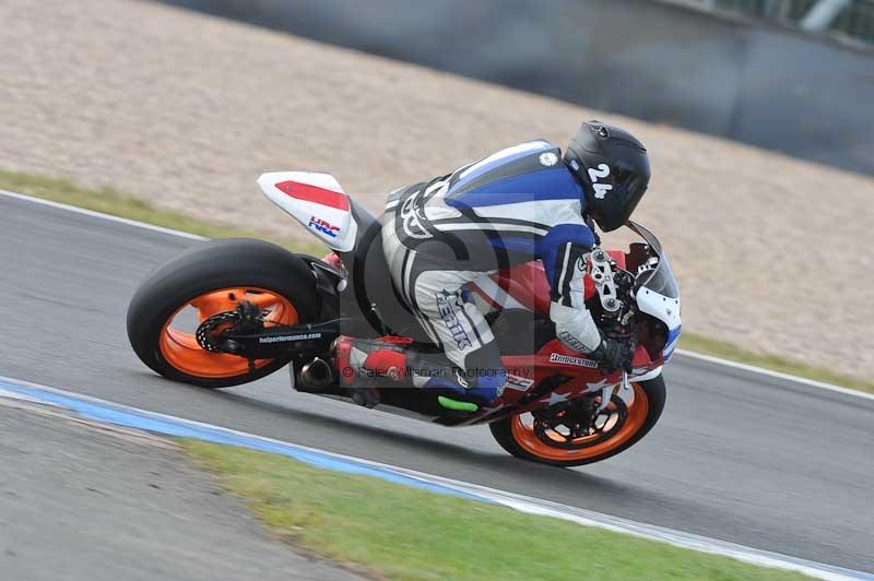 Motorcycle action photographs;donington;donington park leicestershire;donington photographs;event digital images;eventdigitalimages;no limits trackday;peter wileman photography;trackday;trackday digital images;trackday photos