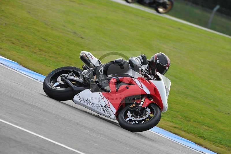 Motorcycle action photographs;donington;donington park leicestershire;donington photographs;event digital images;eventdigitalimages;no limits trackday;peter wileman photography;trackday;trackday digital images;trackday photos
