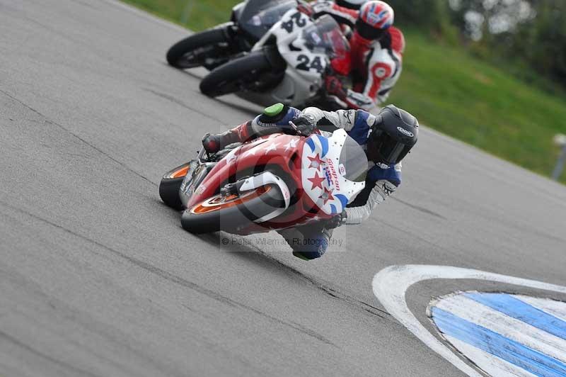 Motorcycle action photographs;donington;donington park leicestershire;donington photographs;event digital images;eventdigitalimages;no limits trackday;peter wileman photography;trackday;trackday digital images;trackday photos