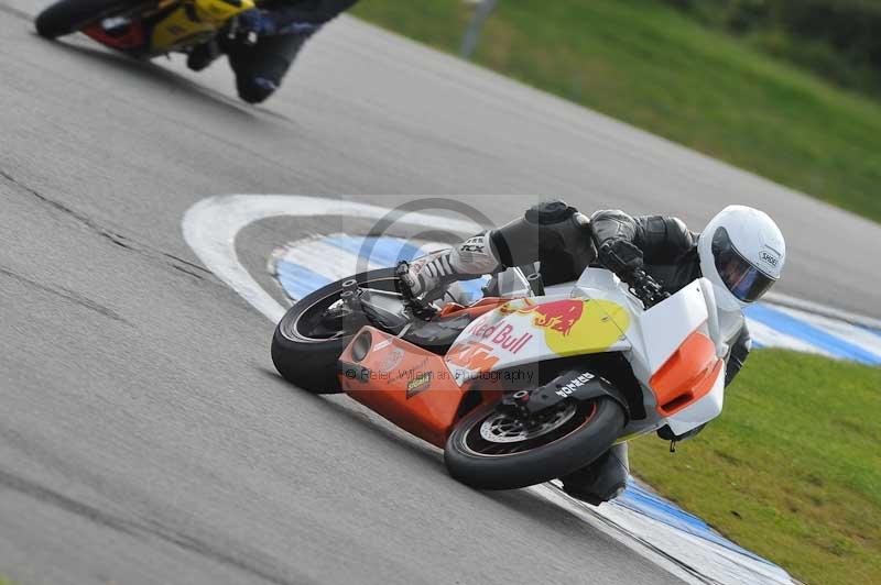 Motorcycle action photographs;donington;donington park leicestershire;donington photographs;event digital images;eventdigitalimages;no limits trackday;peter wileman photography;trackday;trackday digital images;trackday photos
