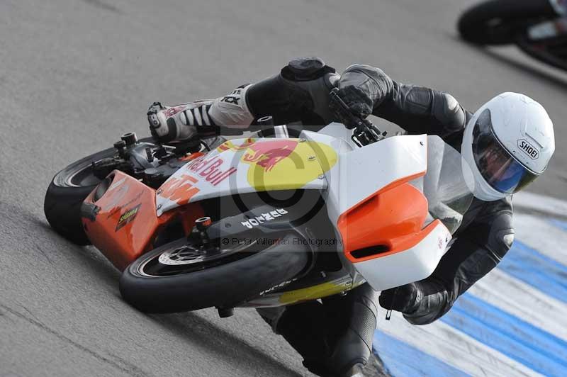 Motorcycle action photographs;donington;donington park leicestershire;donington photographs;event digital images;eventdigitalimages;no limits trackday;peter wileman photography;trackday;trackday digital images;trackday photos