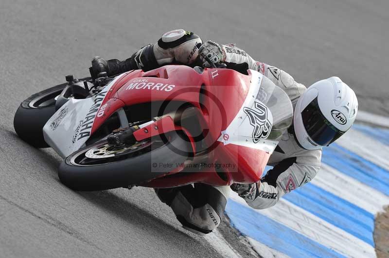 Motorcycle action photographs;donington;donington park leicestershire;donington photographs;event digital images;eventdigitalimages;no limits trackday;peter wileman photography;trackday;trackday digital images;trackday photos