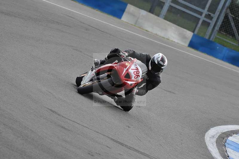 Motorcycle action photographs;donington;donington park leicestershire;donington photographs;event digital images;eventdigitalimages;no limits trackday;peter wileman photography;trackday;trackday digital images;trackday photos