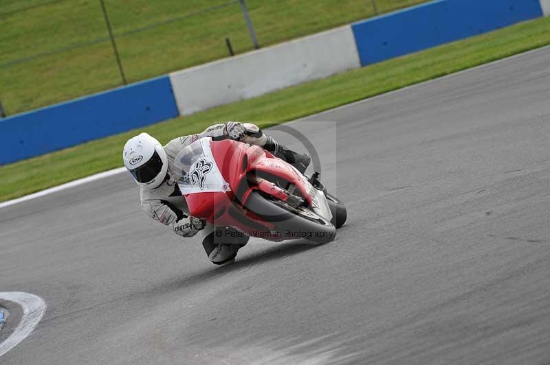 Motorcycle action photographs;donington;donington park leicestershire;donington photographs;event digital images;eventdigitalimages;no limits trackday;peter wileman photography;trackday;trackday digital images;trackday photos