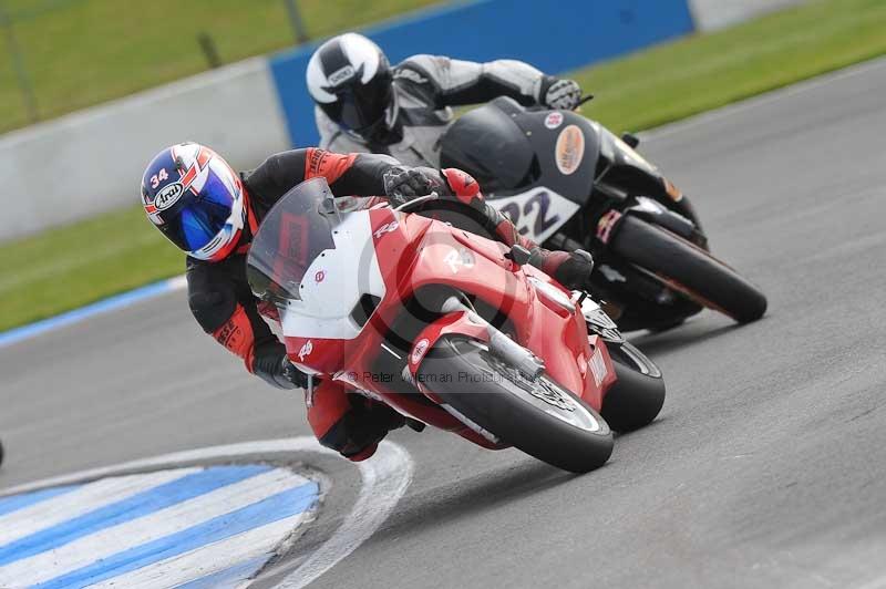 Motorcycle action photographs;donington;donington park leicestershire;donington photographs;event digital images;eventdigitalimages;no limits trackday;peter wileman photography;trackday;trackday digital images;trackday photos