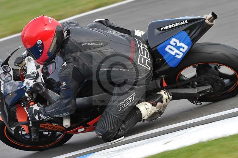Motorcycle action photographs;donington;donington park leicestershire;donington photographs;event digital images;eventdigitalimages;no limits trackday;peter wileman photography;trackday;trackday digital images;trackday photos