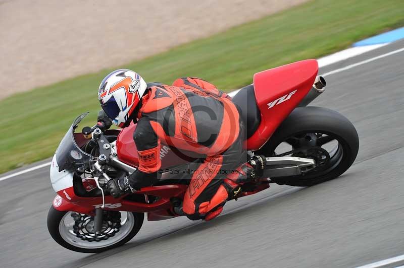 Motorcycle action photographs;donington;donington park leicestershire;donington photographs;event digital images;eventdigitalimages;no limits trackday;peter wileman photography;trackday;trackday digital images;trackday photos