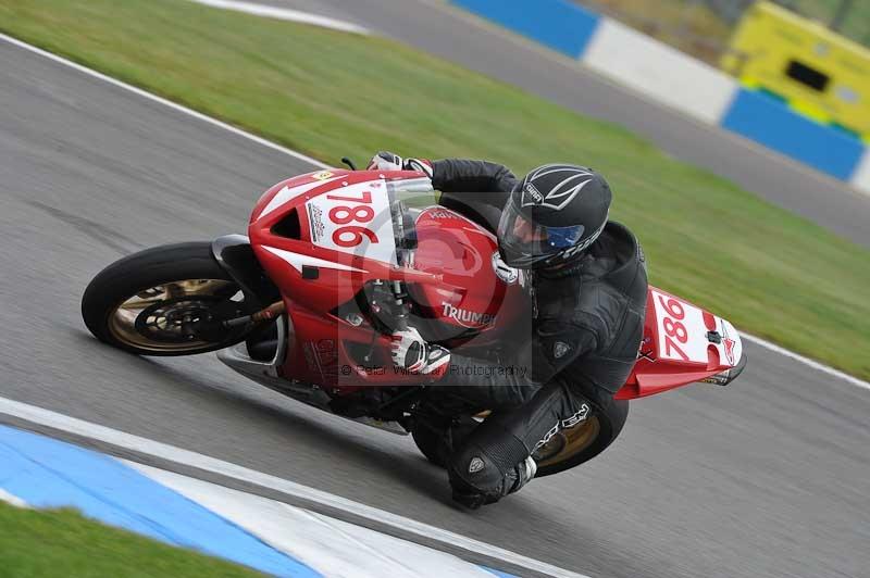 Motorcycle action photographs;donington;donington park leicestershire;donington photographs;event digital images;eventdigitalimages;no limits trackday;peter wileman photography;trackday;trackday digital images;trackday photos
