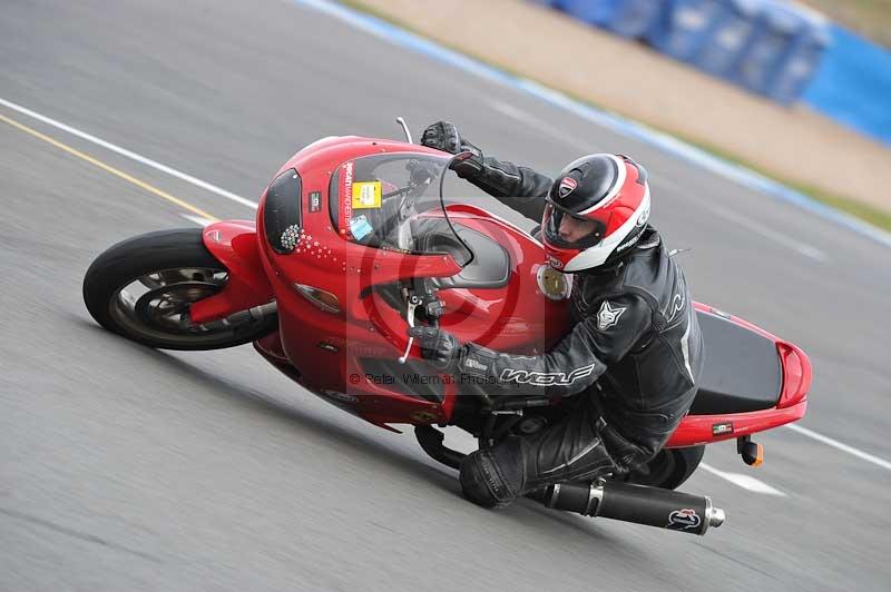 Motorcycle action photographs;donington;donington park leicestershire;donington photographs;event digital images;eventdigitalimages;no limits trackday;peter wileman photography;trackday;trackday digital images;trackday photos