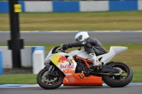 Motorcycle-action-photographs;donington;donington-park-leicestershire;donington-photographs;event-digital-images;eventdigitalimages;no-limits-trackday;peter-wileman-photography;trackday;trackday-digital-images;trackday-photos