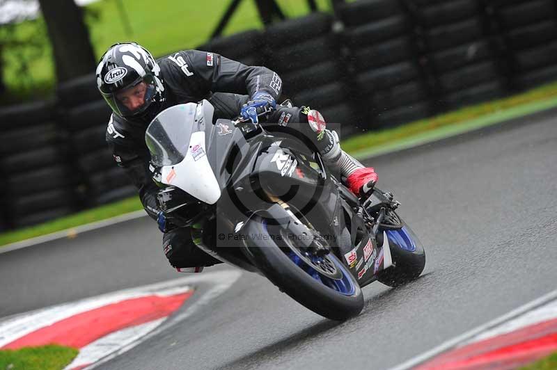 Motorcycle action photographs;Trackday digital images;cadwell;cadwell park photographs;event digital images;eventdigitalimages;motor racing louth lincolnshire;no limits trackdays;peter wileman photography;trackday;trackday photos