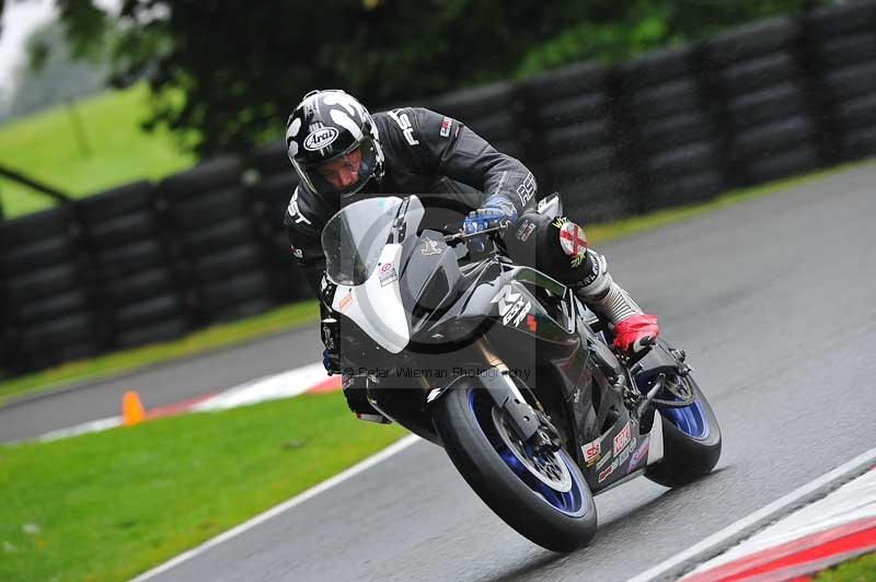 Motorcycle action photographs;Trackday digital images;cadwell;cadwell park photographs;event digital images;eventdigitalimages;motor racing louth lincolnshire;no limits trackdays;peter wileman photography;trackday;trackday photos