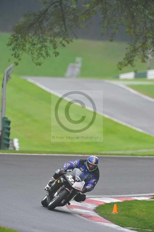 Motorcycle action photographs;Trackday digital images;cadwell;cadwell park photographs;event digital images;eventdigitalimages;motor racing louth lincolnshire;no limits trackdays;peter wileman photography;trackday;trackday photos