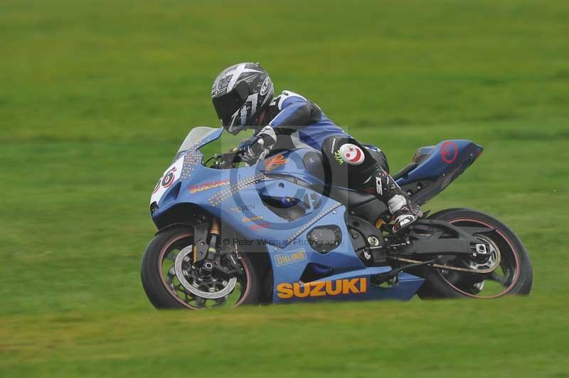 Motorcycle action photographs;Trackday digital images;cadwell;cadwell park photographs;event digital images;eventdigitalimages;motor racing louth lincolnshire;no limits trackdays;peter wileman photography;trackday;trackday photos