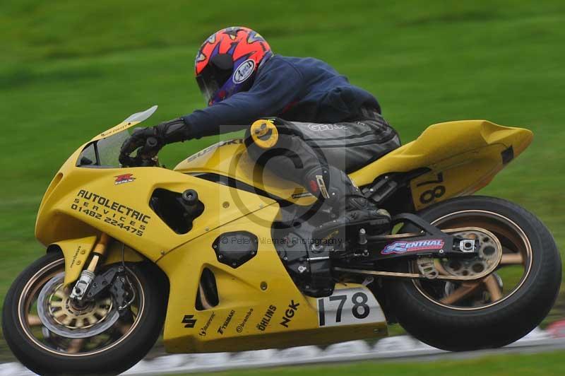 Motorcycle action photographs;Trackday digital images;cadwell;cadwell park photographs;event digital images;eventdigitalimages;motor racing louth lincolnshire;no limits trackdays;peter wileman photography;trackday;trackday photos