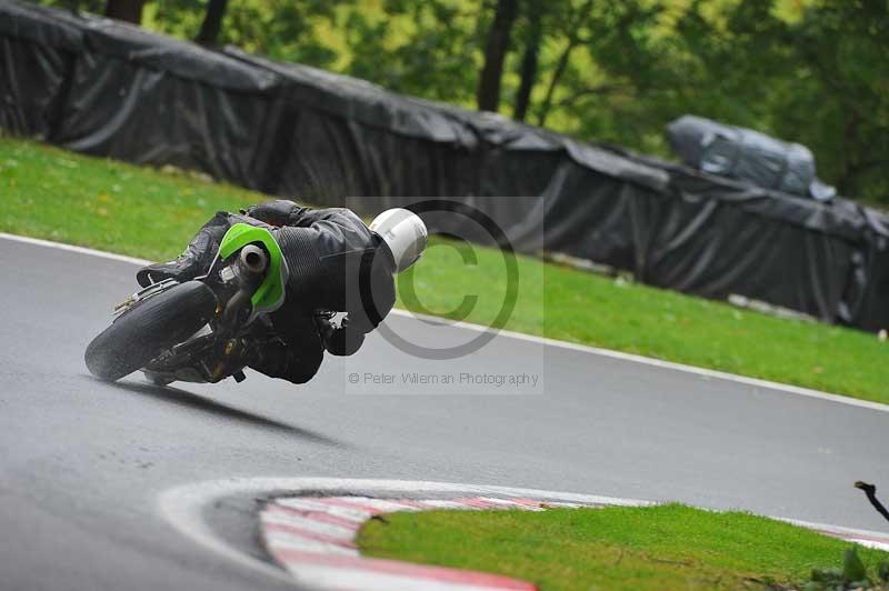 Motorcycle action photographs;Trackday digital images;cadwell;cadwell park photographs;event digital images;eventdigitalimages;motor racing louth lincolnshire;no limits trackdays;peter wileman photography;trackday;trackday photos