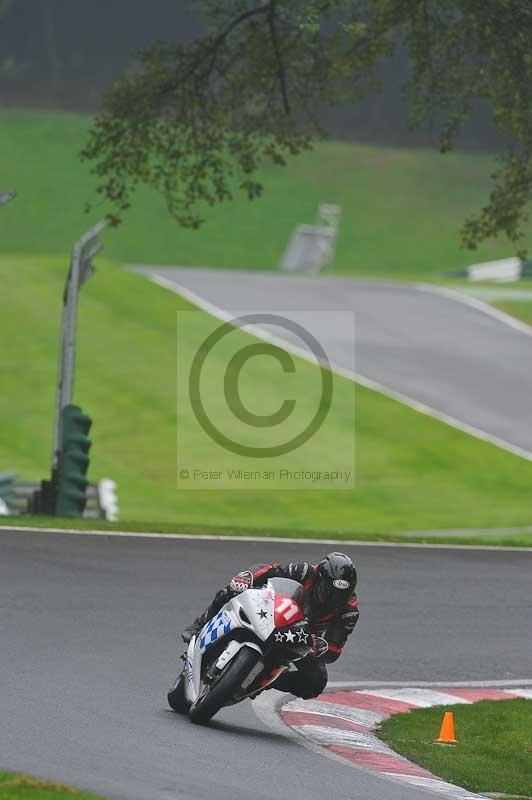 Motorcycle action photographs;Trackday digital images;cadwell;cadwell park photographs;event digital images;eventdigitalimages;motor racing louth lincolnshire;no limits trackdays;peter wileman photography;trackday;trackday photos