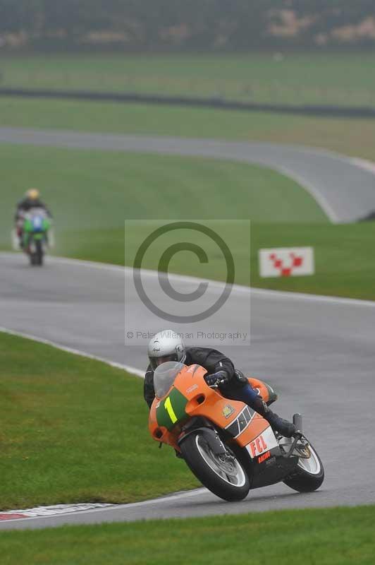 Motorcycle action photographs;Trackday digital images;cadwell;cadwell park photographs;event digital images;eventdigitalimages;motor racing louth lincolnshire;no limits trackdays;peter wileman photography;trackday;trackday photos