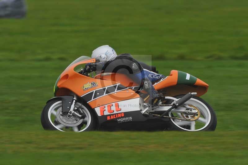 Motorcycle action photographs;Trackday digital images;cadwell;cadwell park photographs;event digital images;eventdigitalimages;motor racing louth lincolnshire;no limits trackdays;peter wileman photography;trackday;trackday photos
