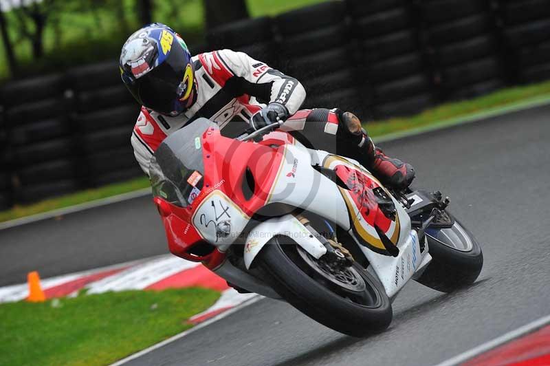 Motorcycle action photographs;Trackday digital images;cadwell;cadwell park photographs;event digital images;eventdigitalimages;motor racing louth lincolnshire;no limits trackdays;peter wileman photography;trackday;trackday photos