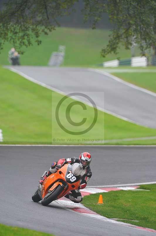 Motorcycle action photographs;Trackday digital images;cadwell;cadwell park photographs;event digital images;eventdigitalimages;motor racing louth lincolnshire;no limits trackdays;peter wileman photography;trackday;trackday photos