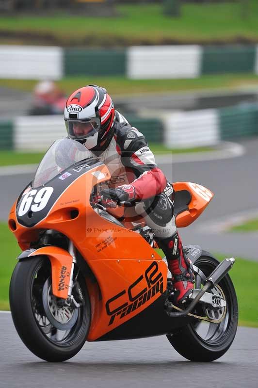 Motorcycle action photographs;Trackday digital images;cadwell;cadwell park photographs;event digital images;eventdigitalimages;motor racing louth lincolnshire;no limits trackdays;peter wileman photography;trackday;trackday photos