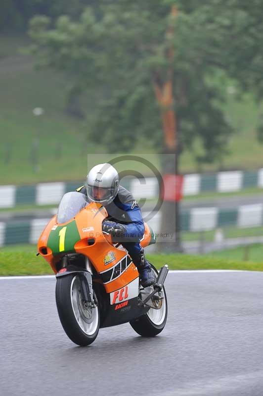 Motorcycle action photographs;Trackday digital images;cadwell;cadwell park photographs;event digital images;eventdigitalimages;motor racing louth lincolnshire;no limits trackdays;peter wileman photography;trackday;trackday photos