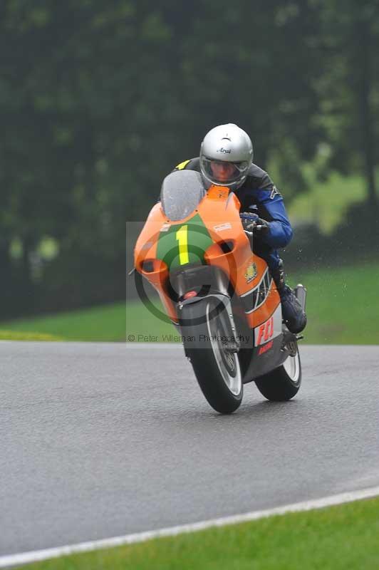 Motorcycle action photographs;Trackday digital images;cadwell;cadwell park photographs;event digital images;eventdigitalimages;motor racing louth lincolnshire;no limits trackdays;peter wileman photography;trackday;trackday photos