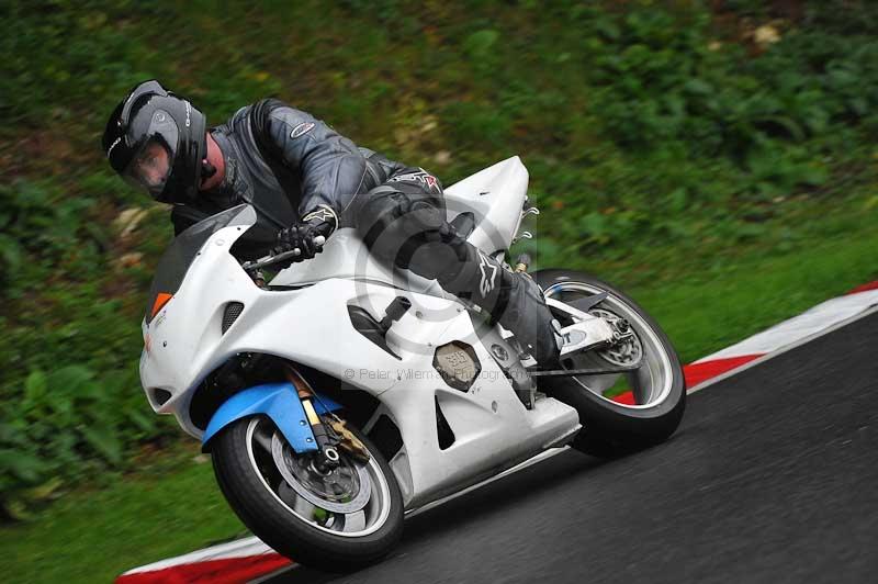 Motorcycle action photographs;Trackday digital images;cadwell;cadwell park photographs;event digital images;eventdigitalimages;motor racing louth lincolnshire;no limits trackdays;peter wileman photography;trackday;trackday photos