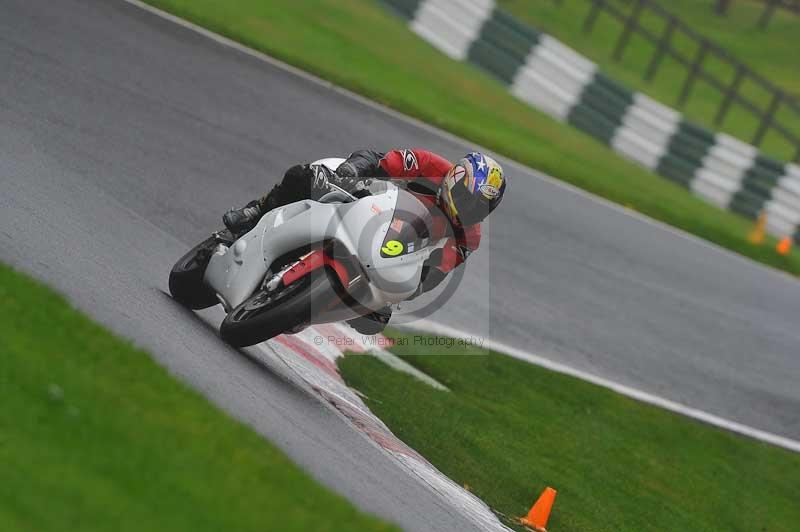 Motorcycle action photographs;Trackday digital images;cadwell;cadwell park photographs;event digital images;eventdigitalimages;motor racing louth lincolnshire;no limits trackdays;peter wileman photography;trackday;trackday photos