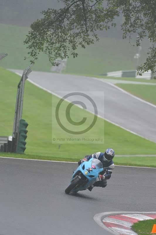 Motorcycle action photographs;Trackday digital images;cadwell;cadwell park photographs;event digital images;eventdigitalimages;motor racing louth lincolnshire;no limits trackdays;peter wileman photography;trackday;trackday photos