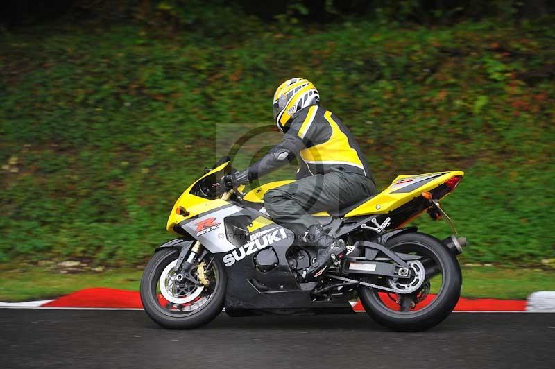 Motorcycle action photographs;Trackday digital images;cadwell;cadwell park photographs;event digital images;eventdigitalimages;motor racing louth lincolnshire;no limits trackdays;peter wileman photography;trackday;trackday photos