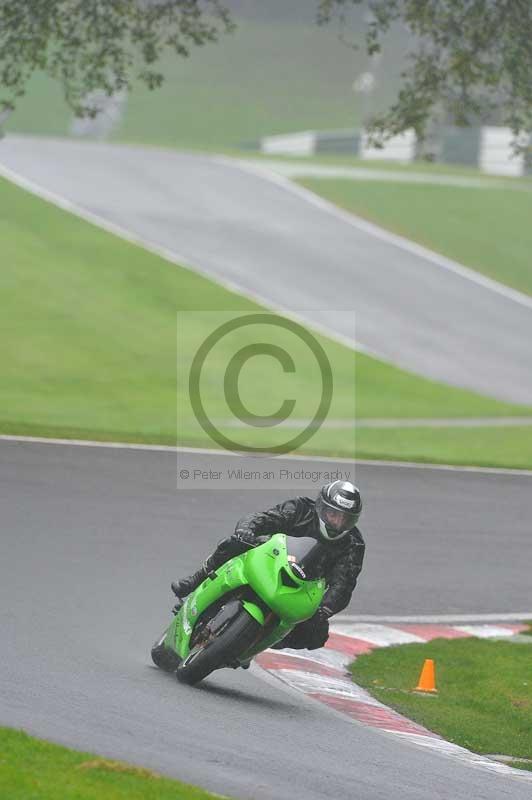 Motorcycle action photographs;Trackday digital images;cadwell;cadwell park photographs;event digital images;eventdigitalimages;motor racing louth lincolnshire;no limits trackdays;peter wileman photography;trackday;trackday photos