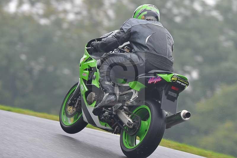 Motorcycle action photographs;Trackday digital images;cadwell;cadwell park photographs;event digital images;eventdigitalimages;motor racing louth lincolnshire;no limits trackdays;peter wileman photography;trackday;trackday photos