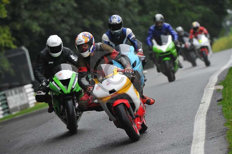 Motorcycle action photographs;Trackday digital images;cadwell;cadwell park photographs;event digital images;eventdigitalimages;motor racing louth lincolnshire;no limits trackdays;peter wileman photography;trackday;trackday photos