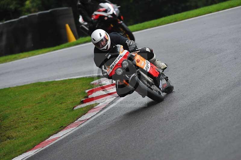 Motorcycle action photographs;Trackday digital images;cadwell;cadwell park photographs;event digital images;eventdigitalimages;motor racing louth lincolnshire;no limits trackdays;peter wileman photography;trackday;trackday photos