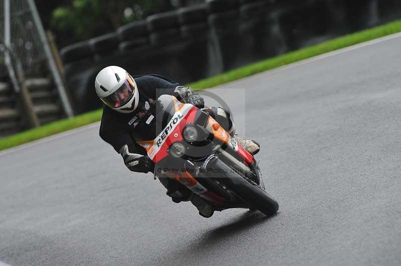 Motorcycle action photographs;Trackday digital images;cadwell;cadwell park photographs;event digital images;eventdigitalimages;motor racing louth lincolnshire;no limits trackdays;peter wileman photography;trackday;trackday photos