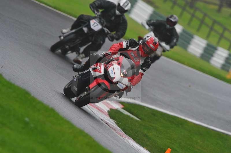 Motorcycle action photographs;Trackday digital images;cadwell;cadwell park photographs;event digital images;eventdigitalimages;motor racing louth lincolnshire;no limits trackdays;peter wileman photography;trackday;trackday photos