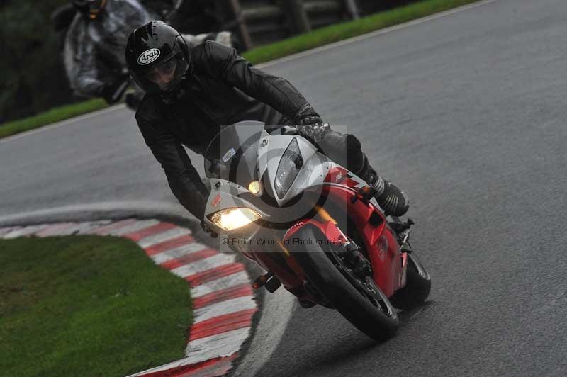 Motorcycle action photographs;Trackday digital images;cadwell;cadwell park photographs;event digital images;eventdigitalimages;motor racing louth lincolnshire;no limits trackdays;peter wileman photography;trackday;trackday photos