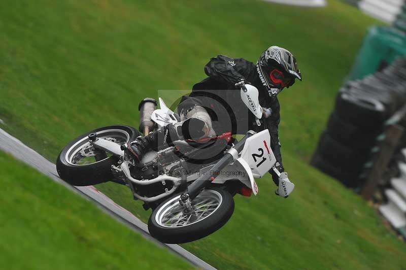 Motorcycle action photographs;Trackday digital images;cadwell;cadwell park photographs;event digital images;eventdigitalimages;motor racing louth lincolnshire;no limits trackdays;peter wileman photography;trackday;trackday photos