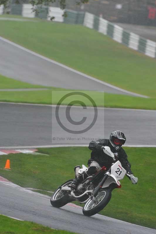Motorcycle action photographs;Trackday digital images;cadwell;cadwell park photographs;event digital images;eventdigitalimages;motor racing louth lincolnshire;no limits trackdays;peter wileman photography;trackday;trackday photos